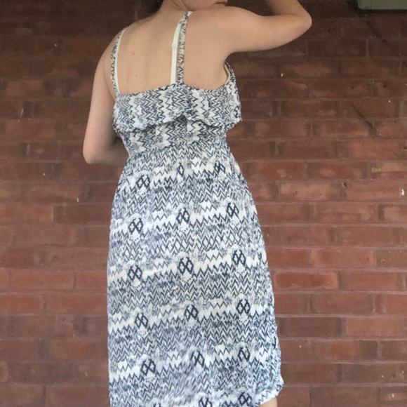 Patterned summer dress - Picture 2 of 3
